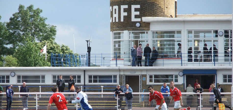 QE2 Stadium